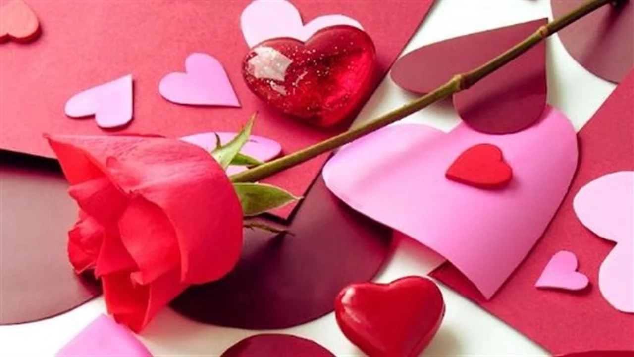 صور عيد الحب.. أجمل رسائل الرومانسية المكتوبة لإسعاد شريك حياتك في عام 2026